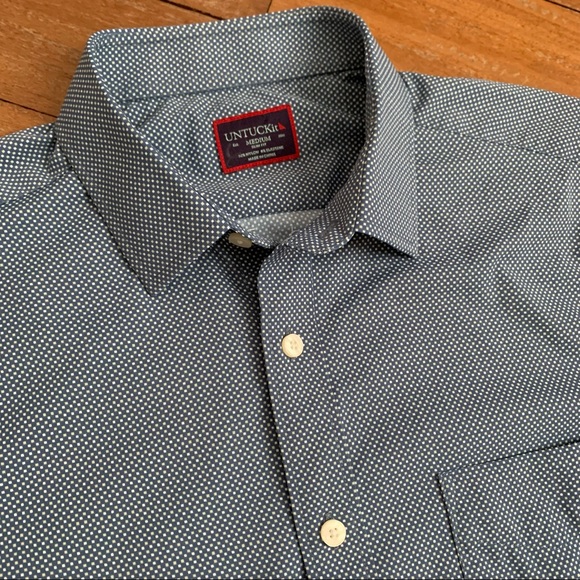 UNTUCKit Other - UNTUCKit Benham Short Sleeve Button Down Navy Print Shirt
